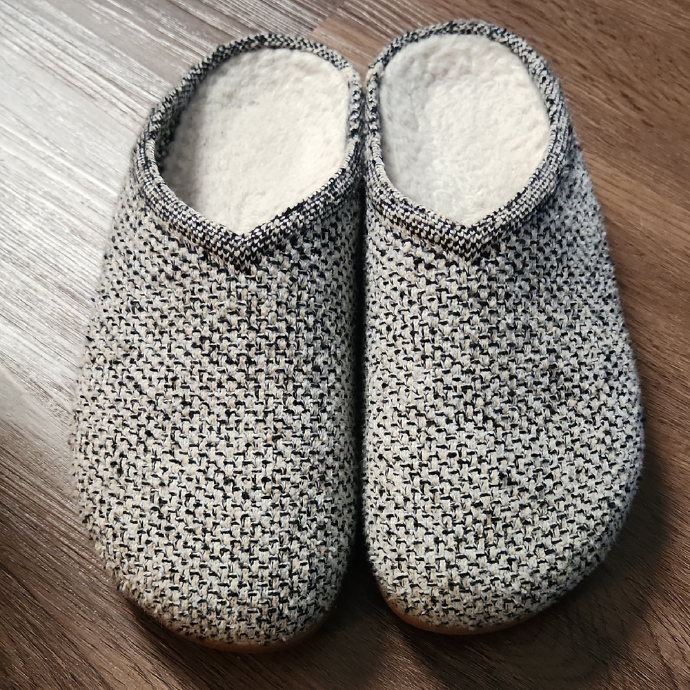 Rothy's Cookies and Cream Cozy Clogs - Size 8